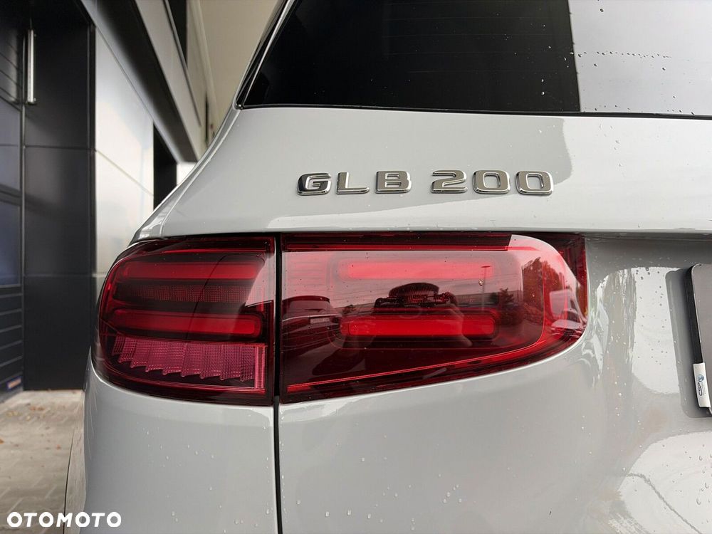 Mercedes-Benz GLB - 18