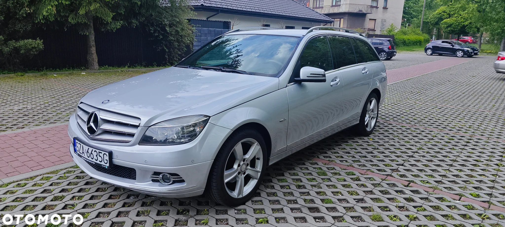 Mercedes-Benz Klasa C 180 T CGI Automatik BlueEFFICIENCY Avantgarde - 11
