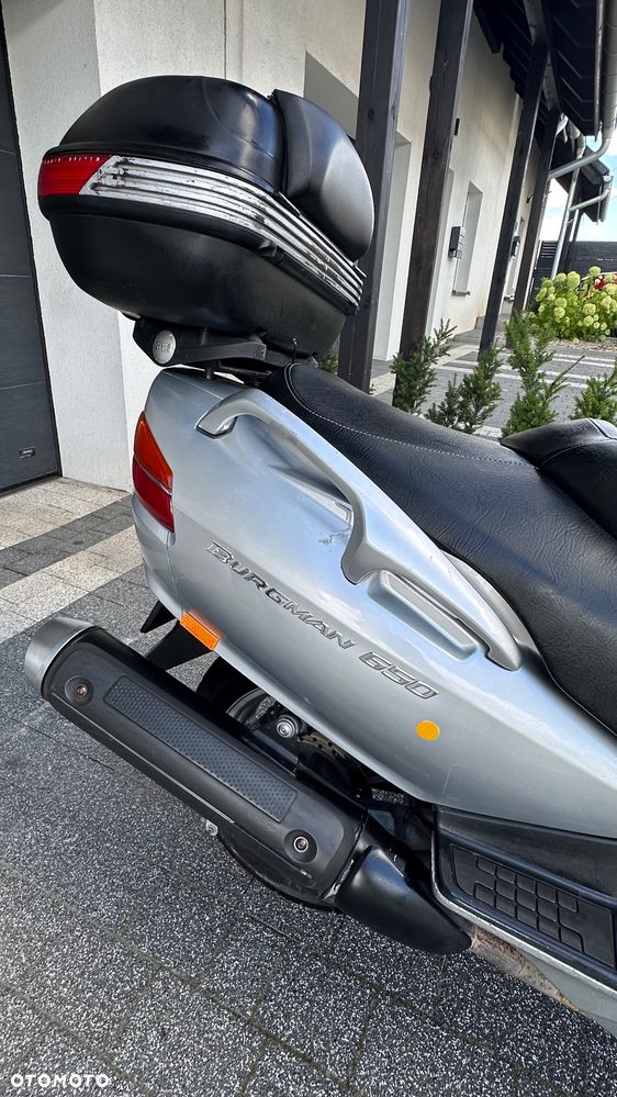 Suzuki Burgman - 4