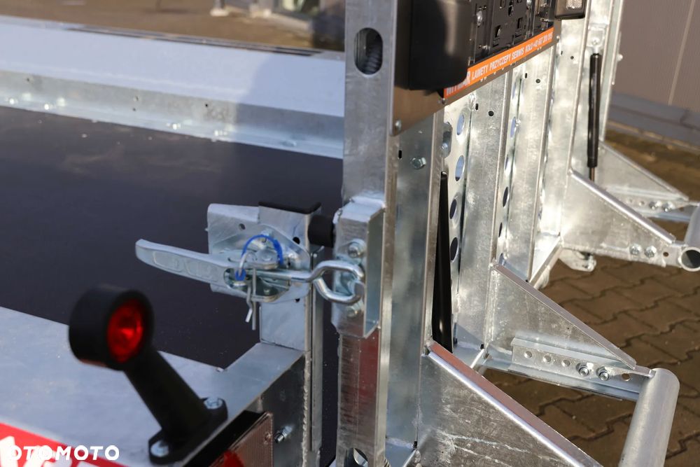 TEMARED /MARTZ  BUILDER 3 3015/2 S 2,7T Koła 185R14C , 300x150cm DMC 2700kg Z TRAPEM WJAZDOWYM - 13