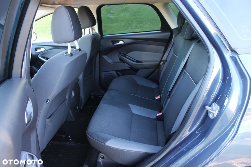 Ford Focus SW - 23