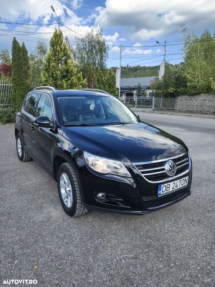 Volkswagen Tiguan - 2