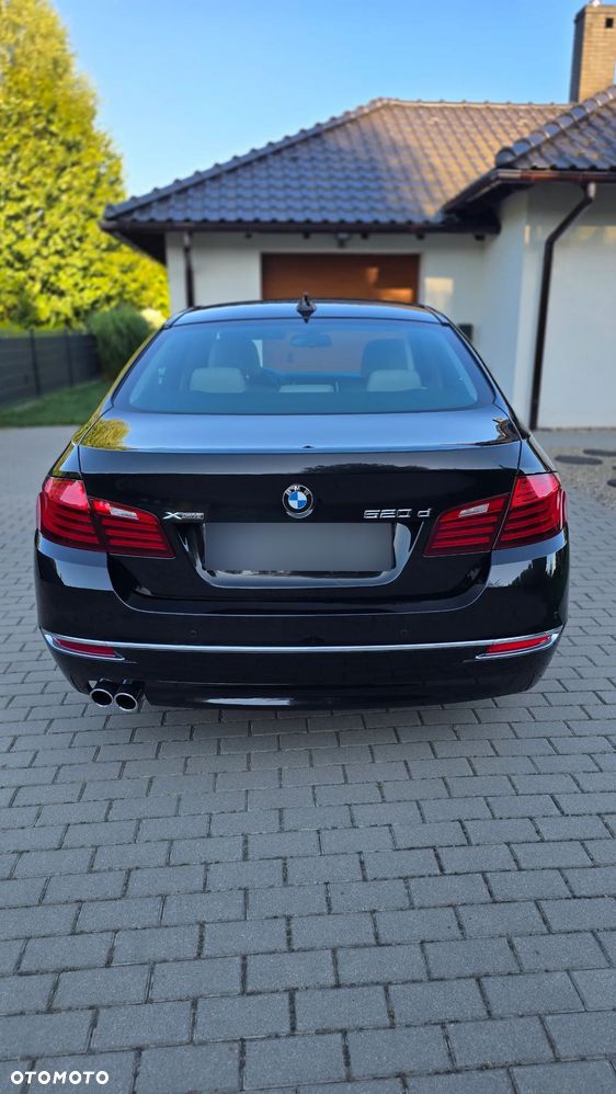 BMW Seria 5 520d xDrive Luxury Line - 2