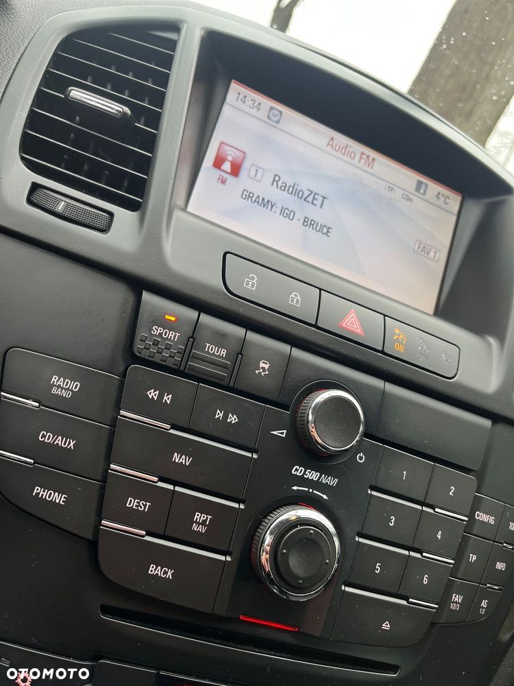 Opel Insignia 1.6 Turbo Sport - 26