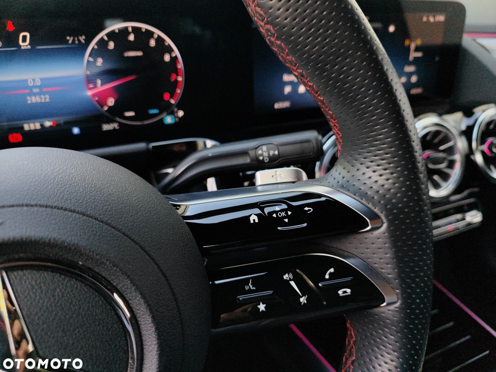 Mercedes-Benz Klasa B 220 4-Matic AMG Line 7G-DCT - 19