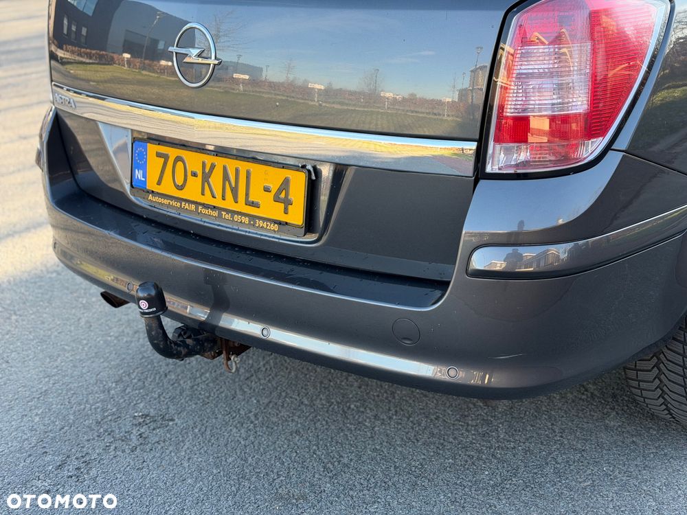 Opel Astra 1.6 Color Edition - 9