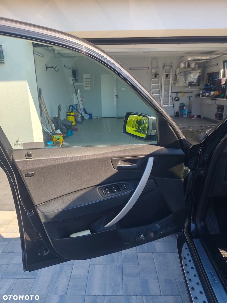 BMW X3 2.5i - 11