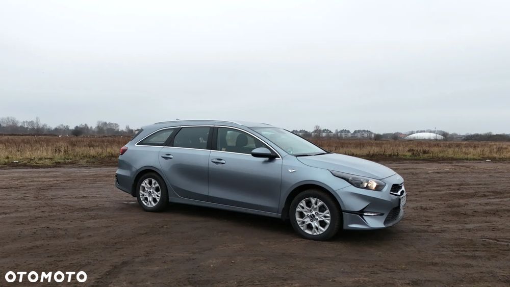 Kia Ceed - 4