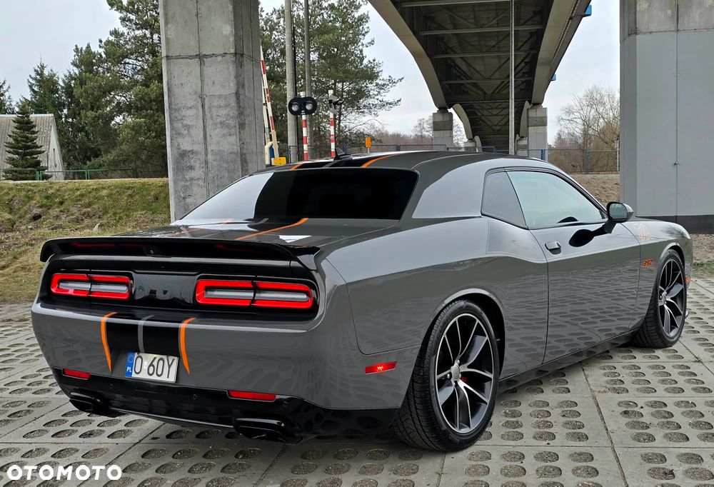 Dodge Challenger - 29