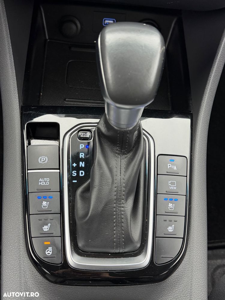 Hyundai IONIQ 141CP Exclusive - 9