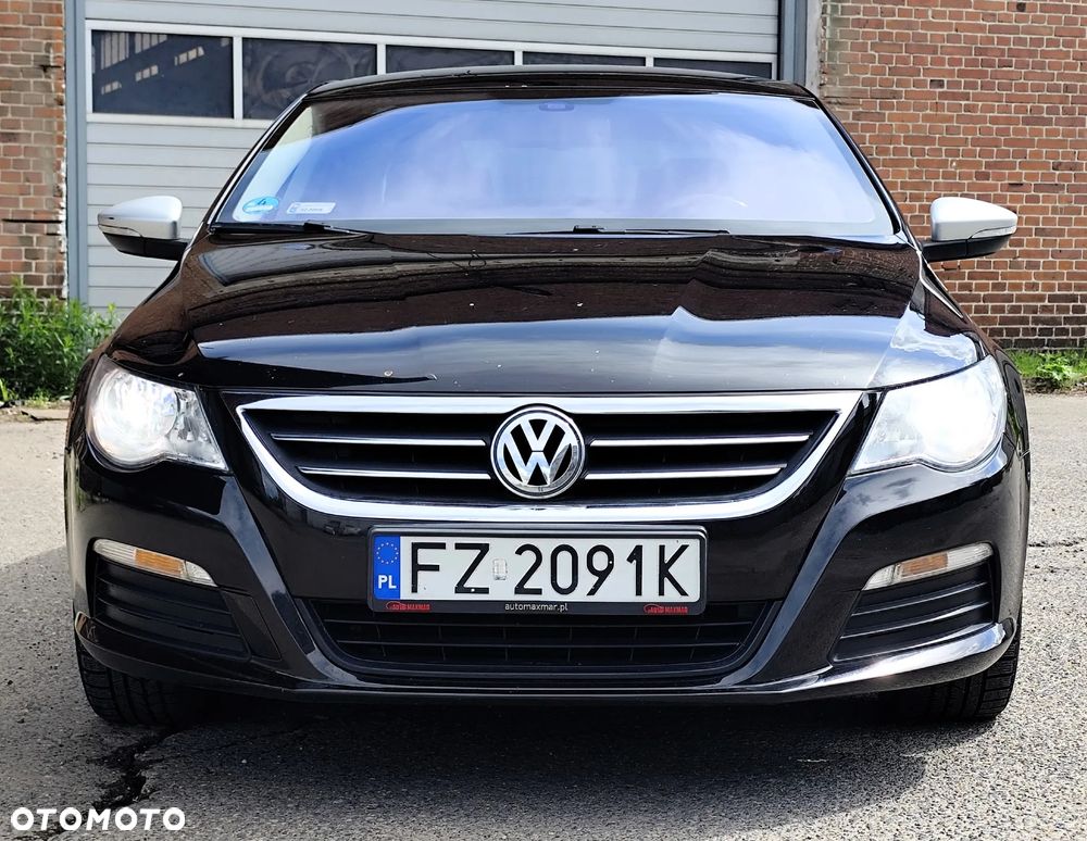 Volkswagen Passat CC - 8