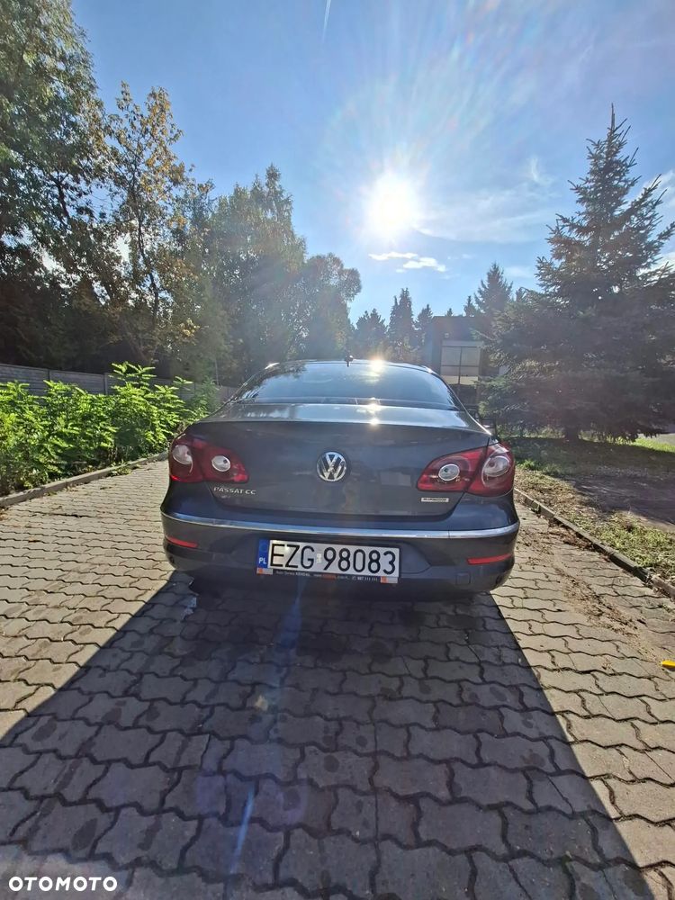 Volkswagen Passat - 8