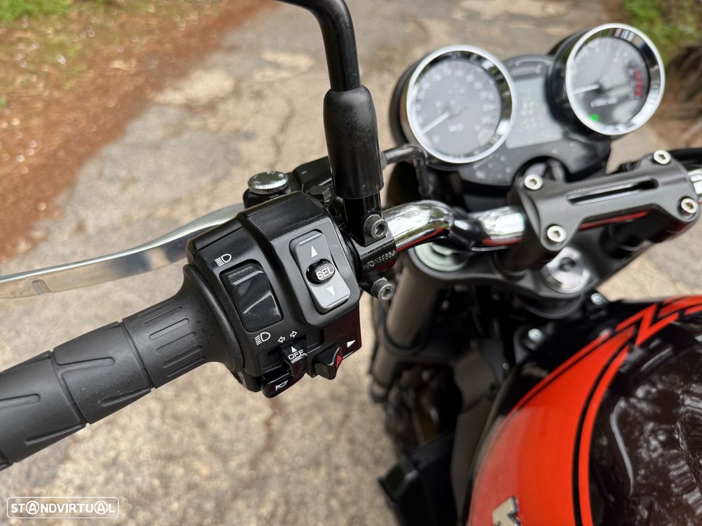 Kawasaki Z 900 RS - 21