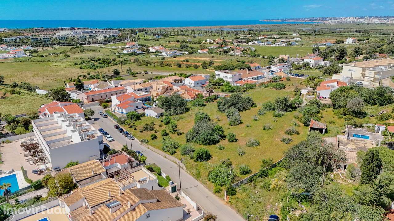 Terreno com Projeto para Construção de 9 Moradias – Vale de Parra, Alb - Grande imagem: 2/21