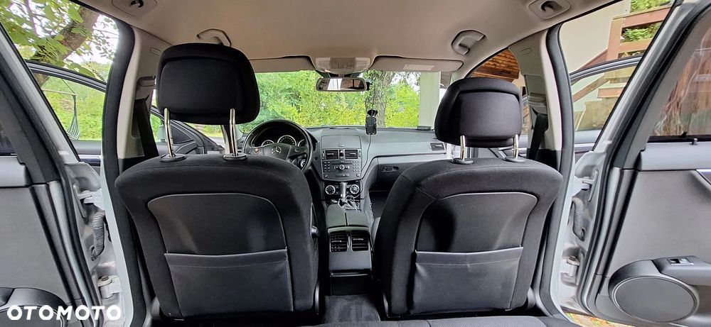 Mercedes-Benz Klasa C 220 CDI DPF Automatik Elegance - 26