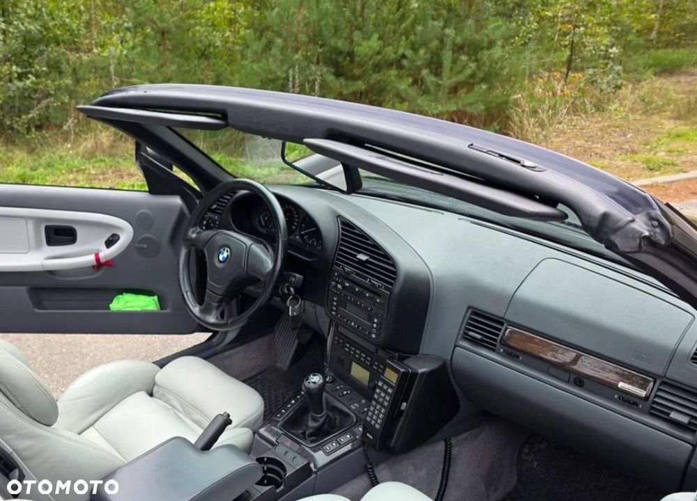 BMW Seria 3 325i - 19