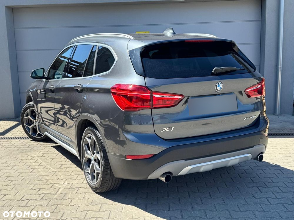 BMW X1 xDrive25i Advantage sport - 6