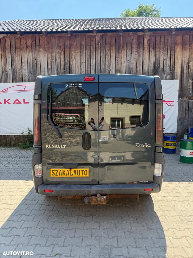 Renault Trafic - 17