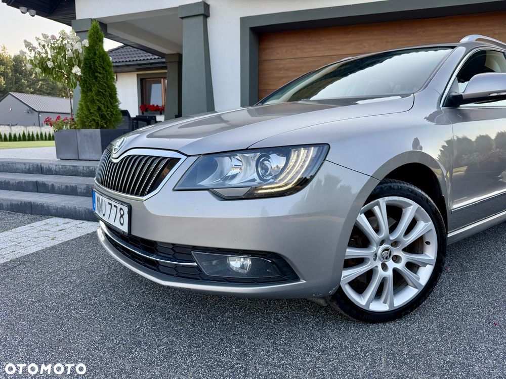 Skoda Superb 2.0 TDI Green tec DSG Elegance - 10