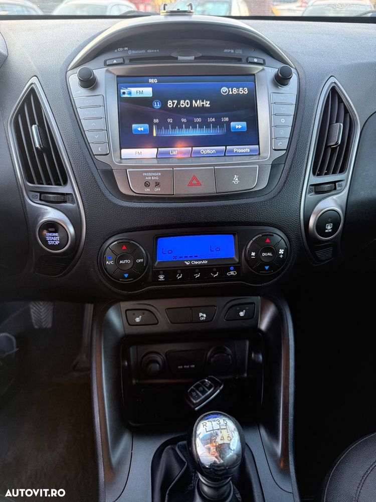 Hyundai ix35 1.6 2WD Fifa World Cup Edition - 10