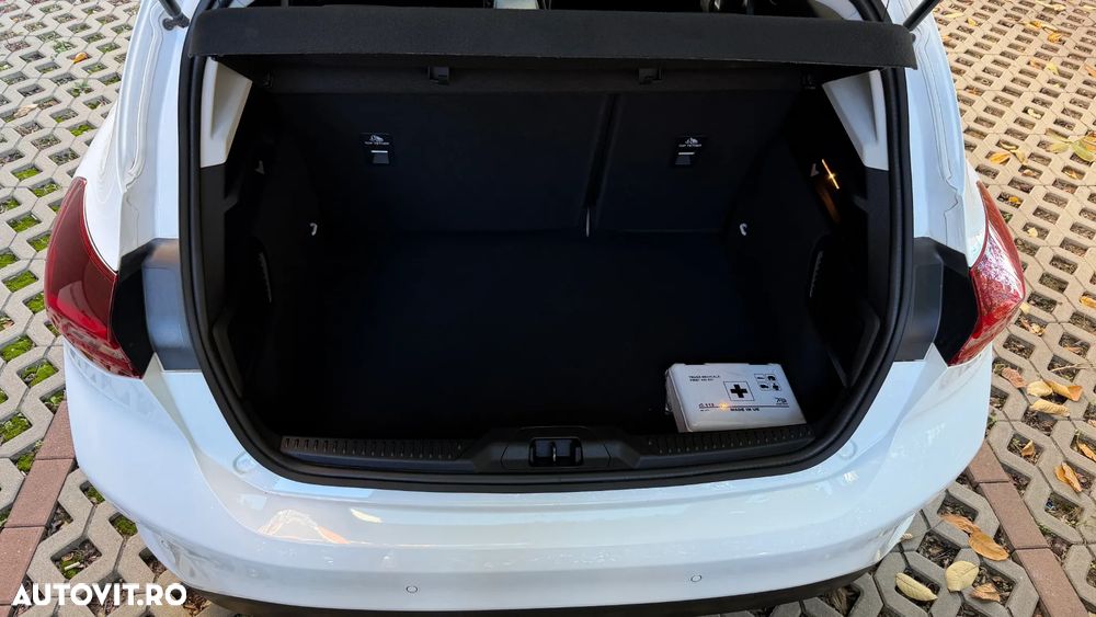 Ford Focus 1.0 EcoBoost Titanium - 9