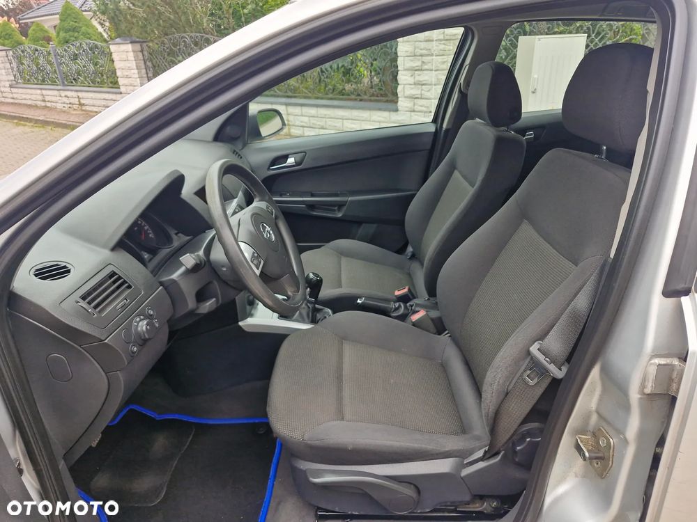 Opel Astra 1.6 Enjoy - 23