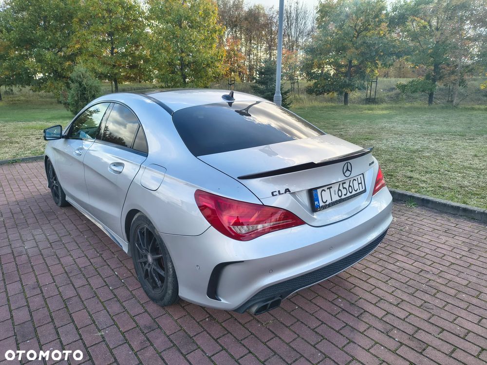 Mercedes-Benz CLA 250 4-Matic AMG Line - 5