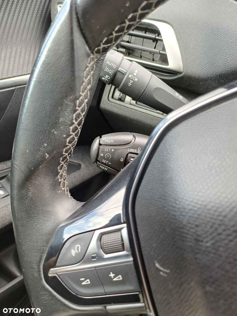 Peugeot 3008 - 26