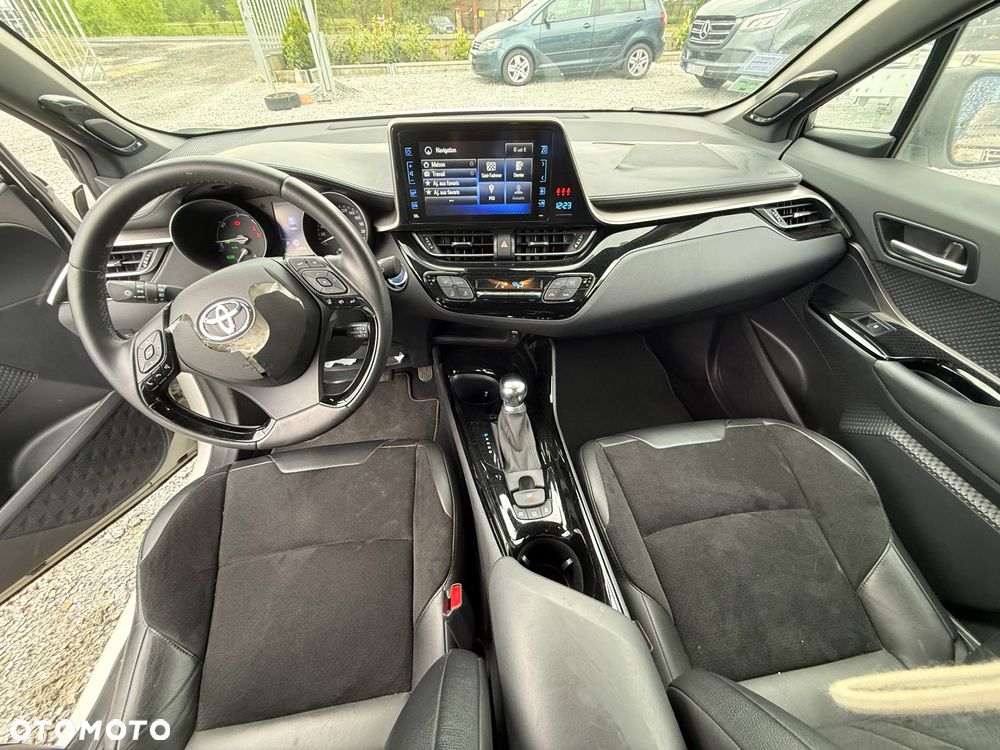 Toyota C-HR Business-Edition - 17