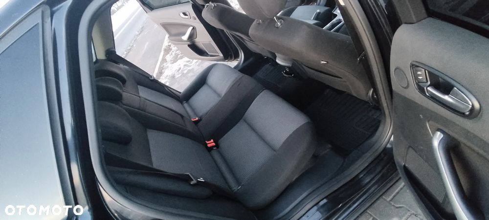 Ford Mondeo 2.0 TDCi Viva Trend - 27