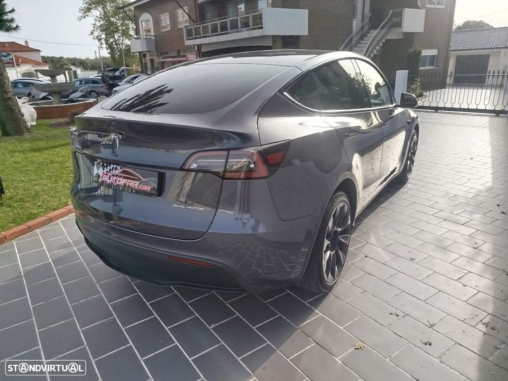 Tesla Model Y Long Range Tração Integral - 28