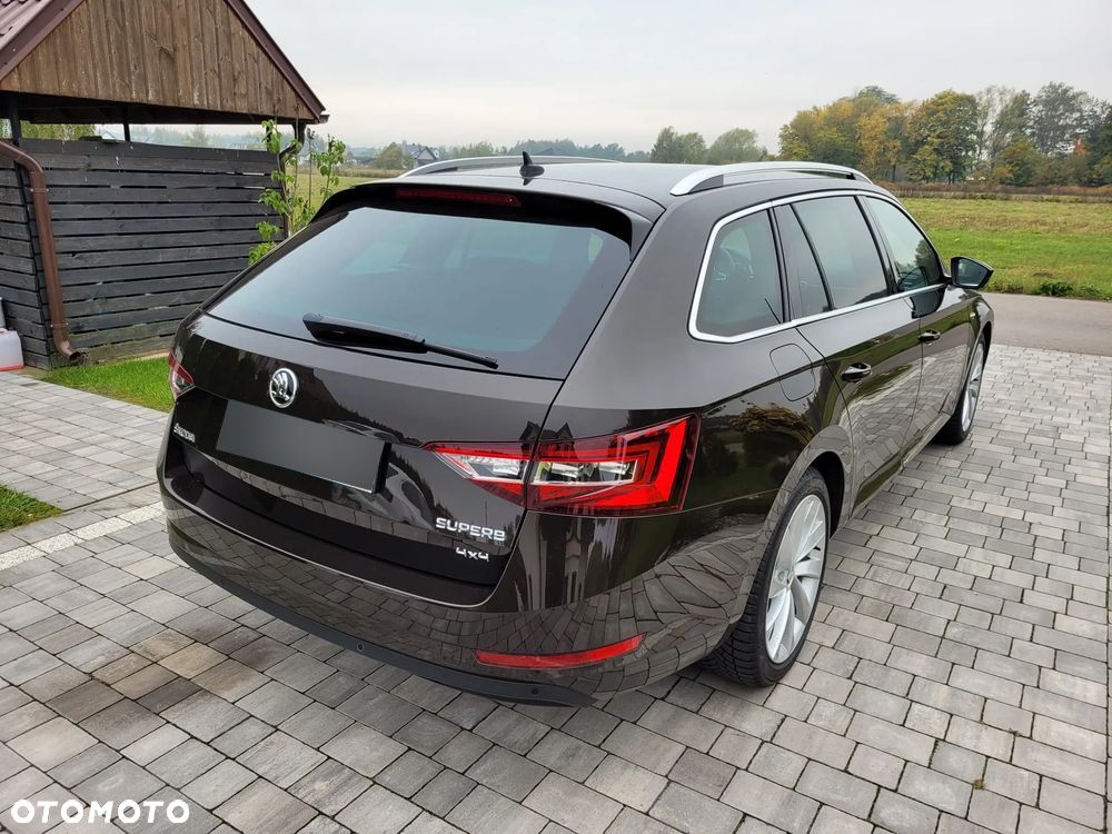 Skoda Superb 2.0 TDI 4x4 L&K DSG - 5
