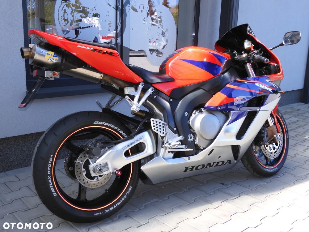 Honda CBR - 11