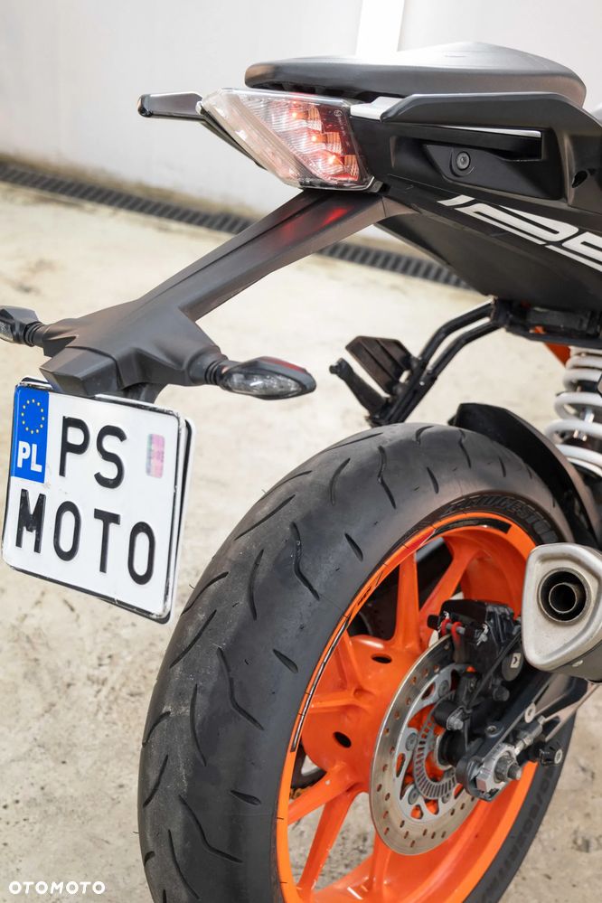 KTM Duke 125 - 16