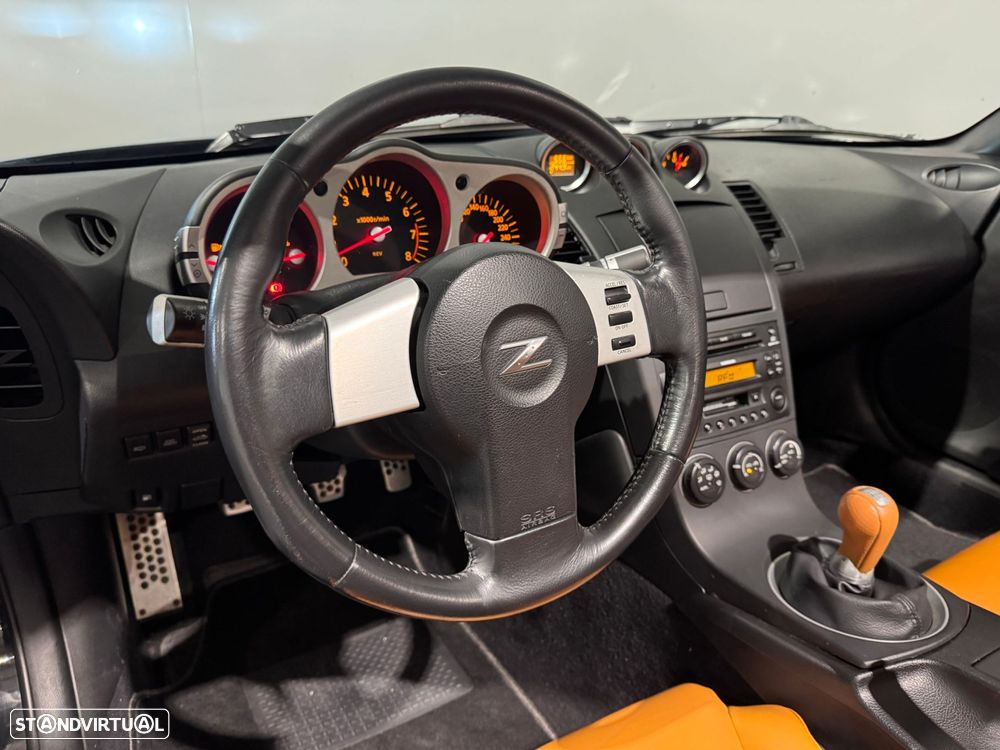 Nissan 350 Z Premium Pack - 26