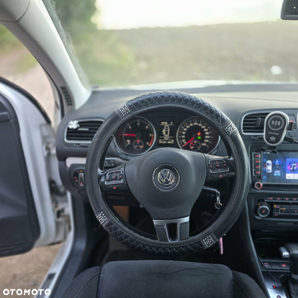 Volkswagen Golf 1.6 TDI Highline DSG - 12