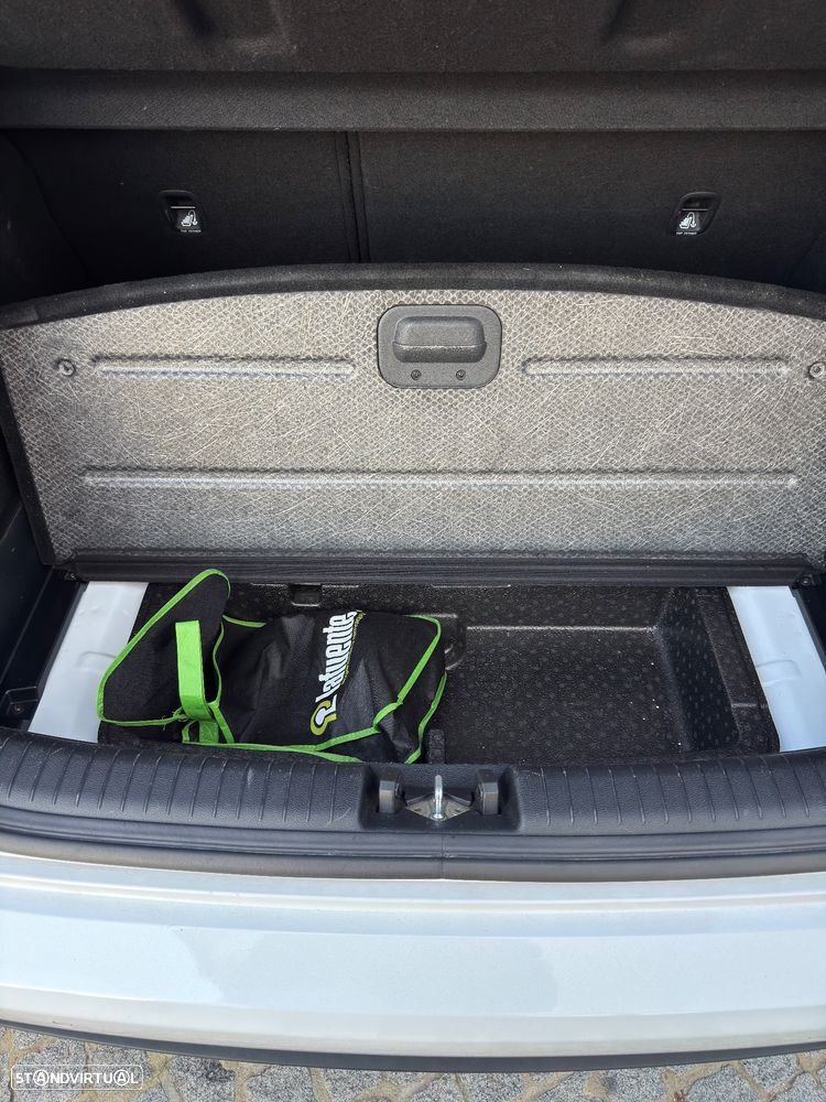 Kia Ceed 1.4 T-GDI TX+SRF 7DCT - 21