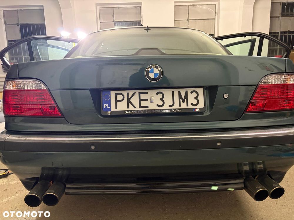 BMW Seria 7 - 21