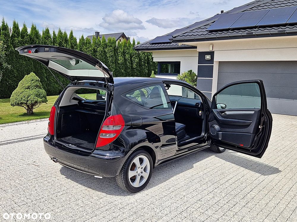 Mercedes-Benz Klasa A 170 Avantgarde Edition 10 - 14
