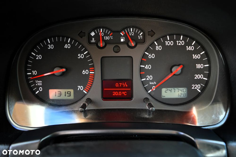 Volkswagen Golf 1.4 Comfortline - 21