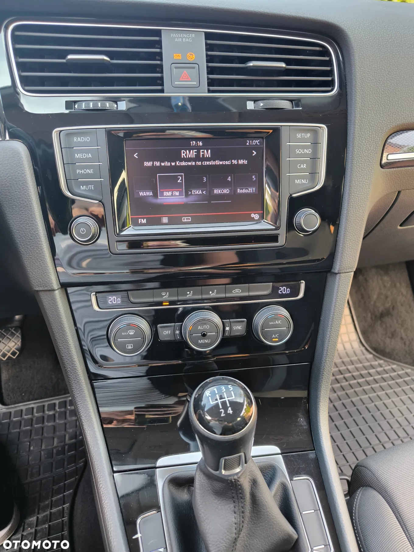 Volkswagen Golf VII 1.6 TDI BMT Highline - 6