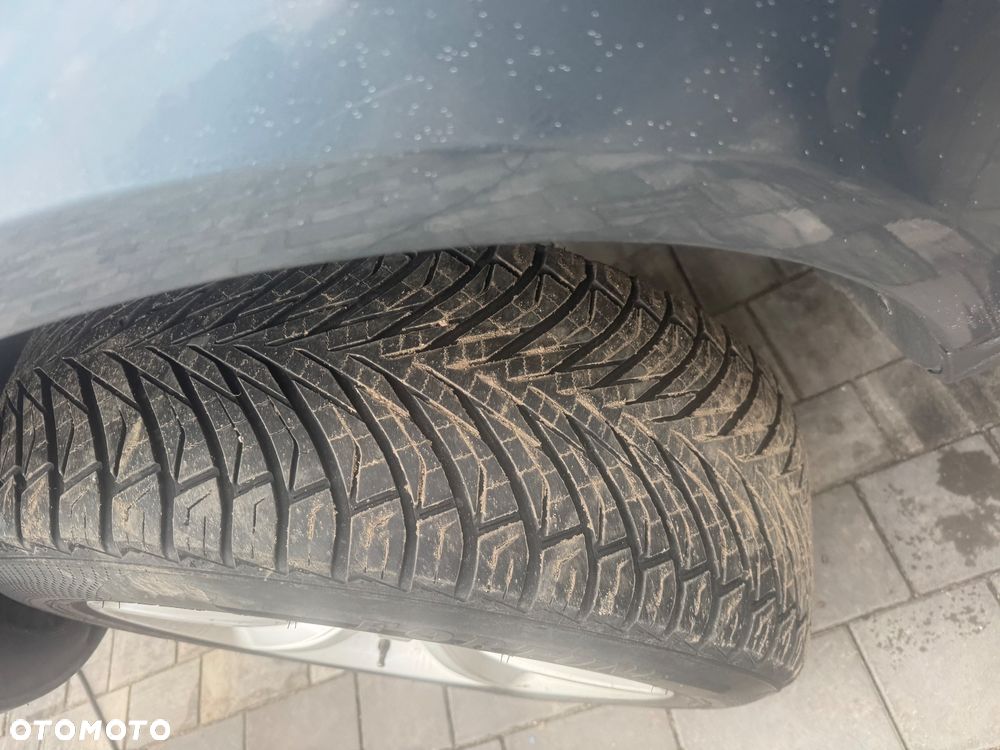 Volkswagen Touareg - 27