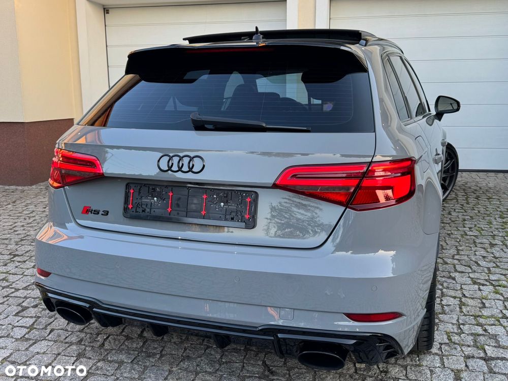 Audi RS3 Sportback S tronic - 12