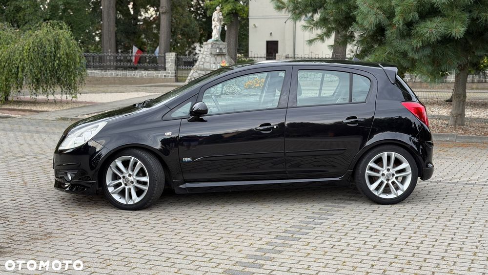 Opel Corsa 1.4 16V Cosmo - 3
