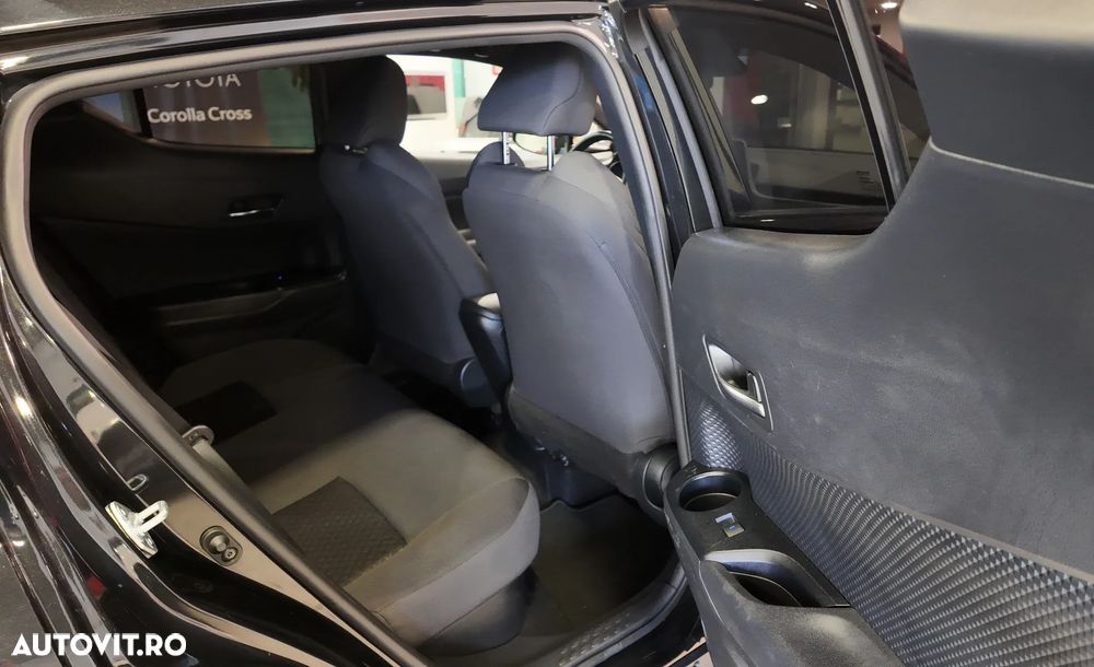 Toyota C-HR 1.8 HSD 122 CP 4x2 CVT C-enter - 32