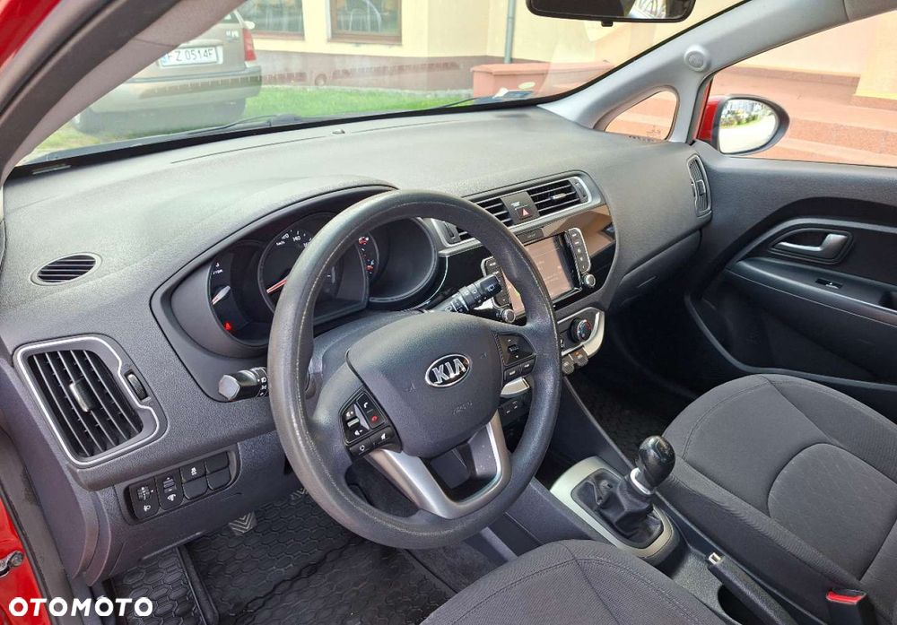 Kia Rio - 20