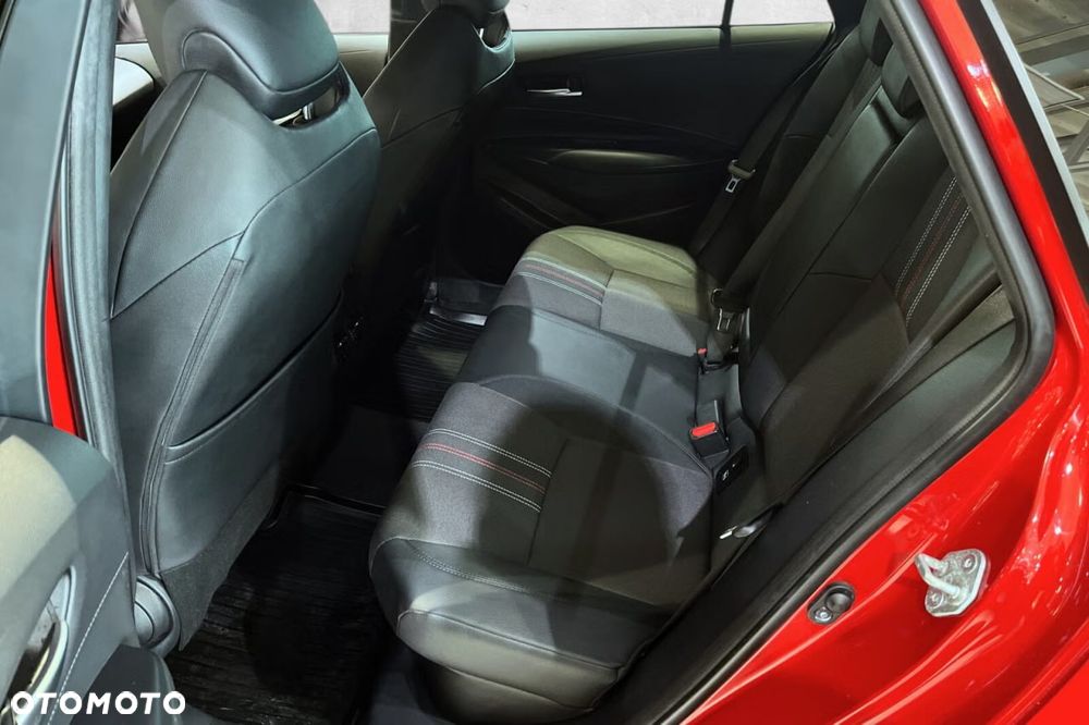 Toyota Corolla 1.8 Hybrid GR Sport - 11