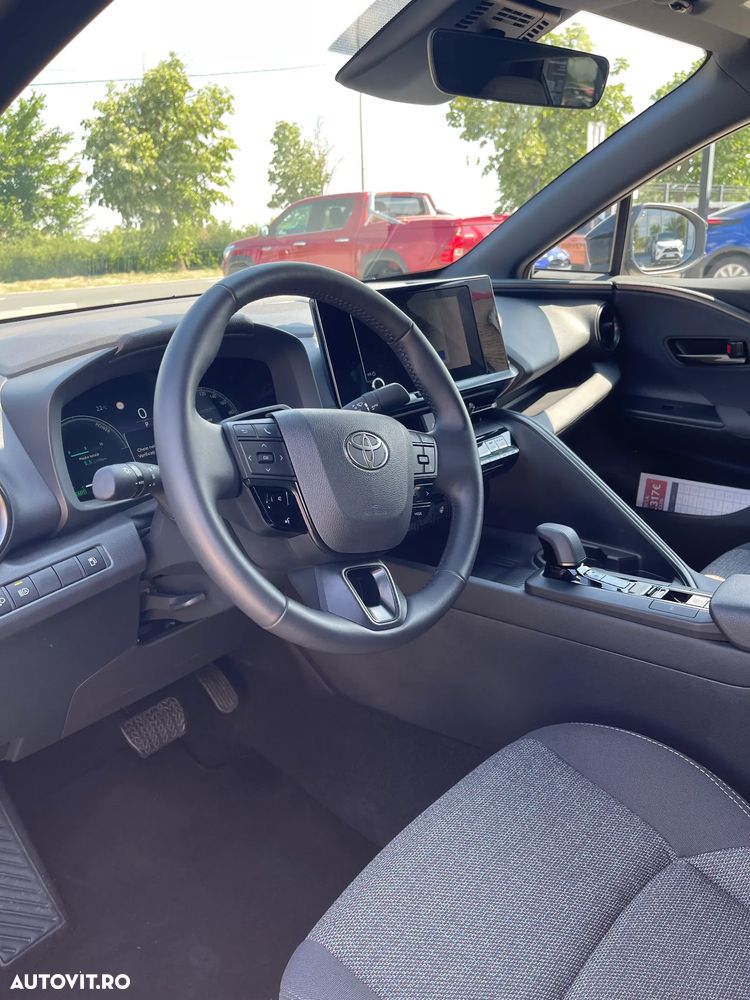 Toyota C-HR - 5