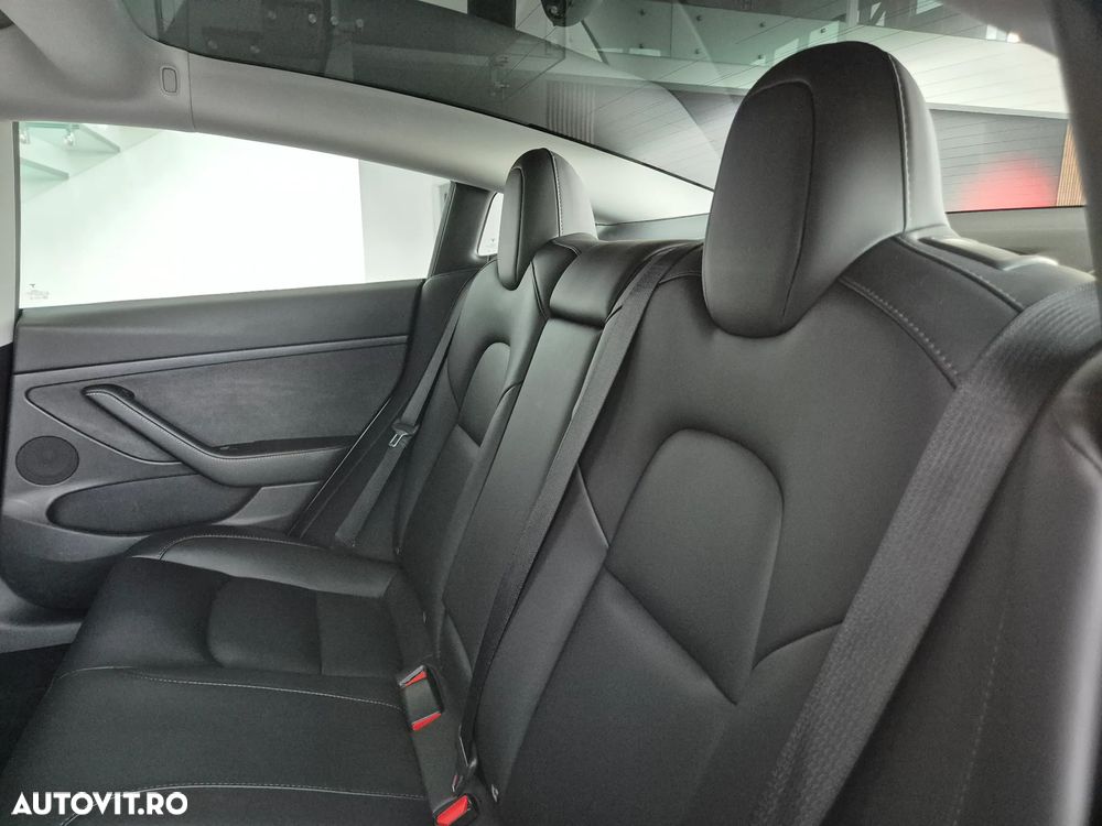 Tesla Model 3 Standard Reichweite Plus Hinterradantrieb - 14