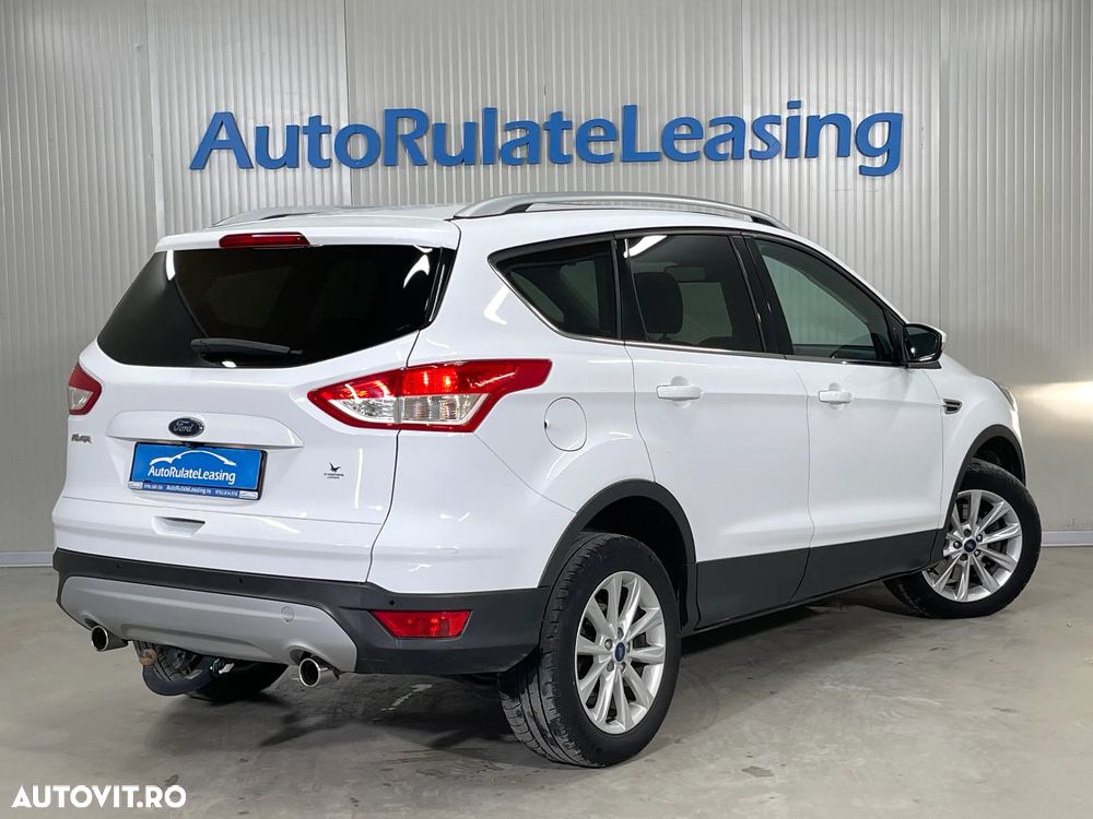 Ford Kuga 2.0 TDCi 4WD Powershift Titanium - 4